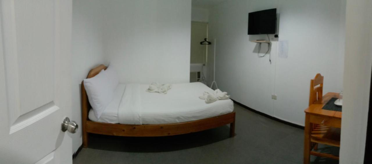 Amor'S Place Puerto Princesa Eksteriør billede